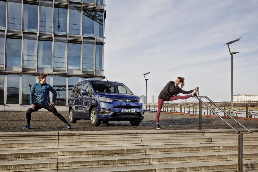  Toyota ProAce City Verso 2019 года  (EU) (фото 4 из 45)